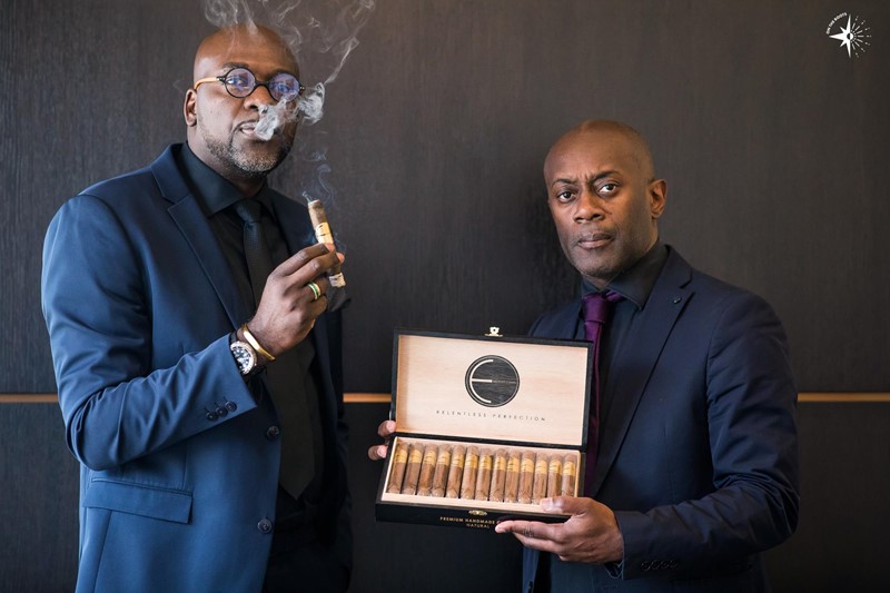Kahuit Takizala und Daniel Ewané brachten Escobar Cigars in die Schweiz.