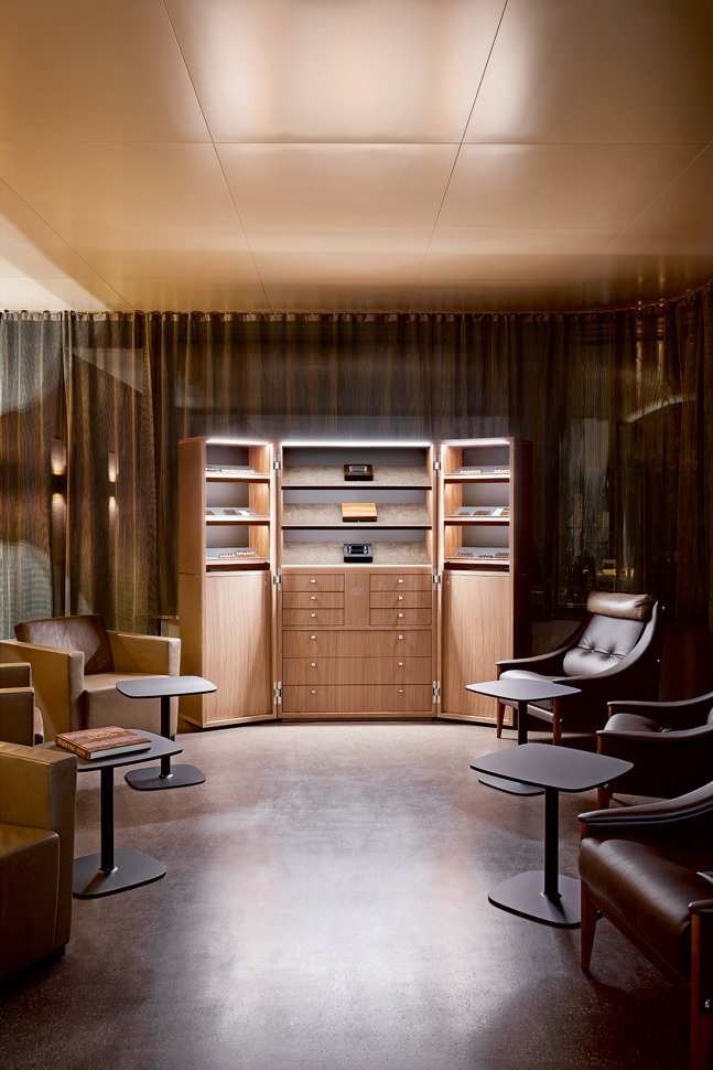 maison-davidoff-smoker-lounge-entrance.jpg